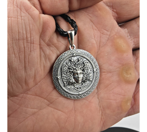 Медуза Горгона и Персей