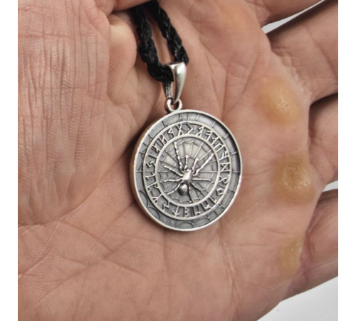 Мизгирь паук