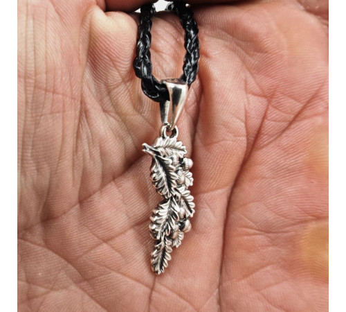 Дубовая ветвь