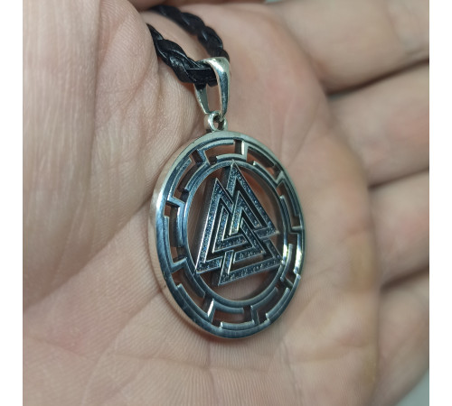 Валькнут в протуберанцах