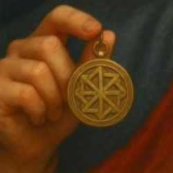 Древний амулет или просто безделушка? Провокационный взгляд! Древний амулет или просто безделушка? Провокационный взгляд!