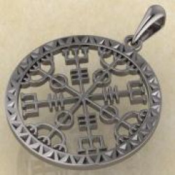 Рунические обережные амулеты