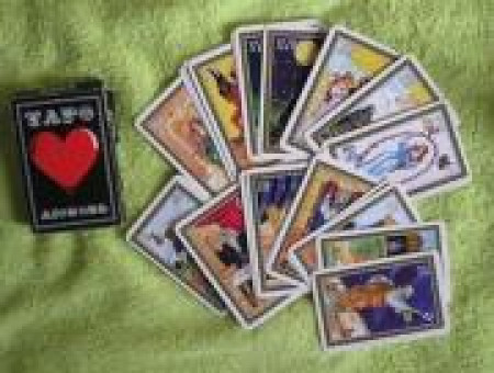 Гадание на картах ТАРО на любовь
