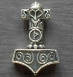 Необычные талисманы и обереги народов мира