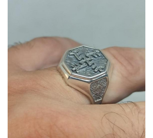 Кольцо с денежной свастикой