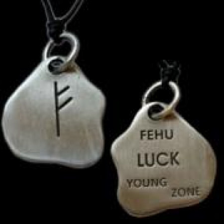 Рунические амулеты