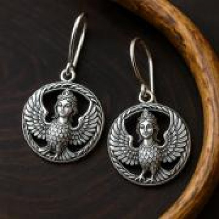 Украшения с изображением птицы Сирин: символ, который будит душу и пугает разум